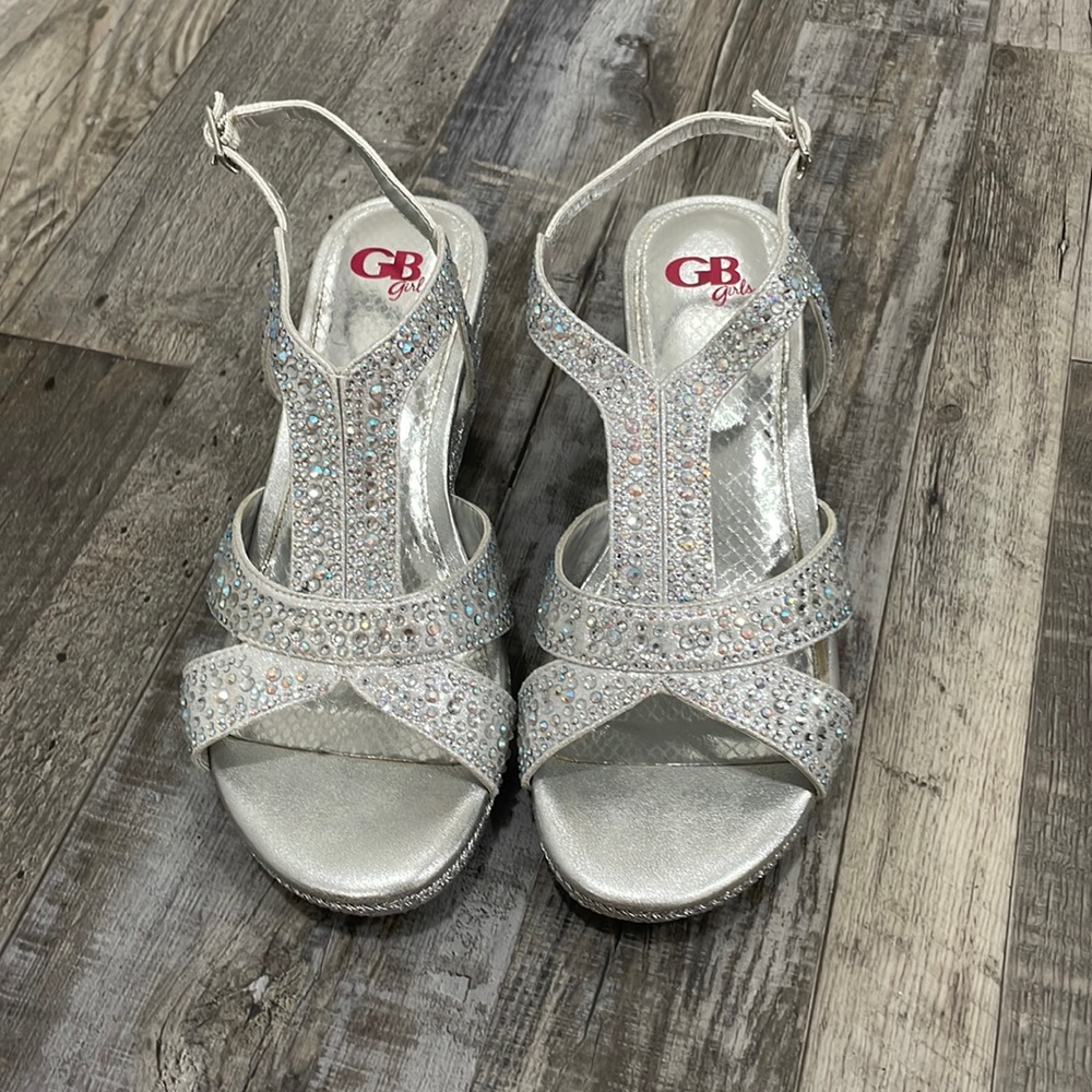 GB Girls Silver Sparkly Wedges Size 4